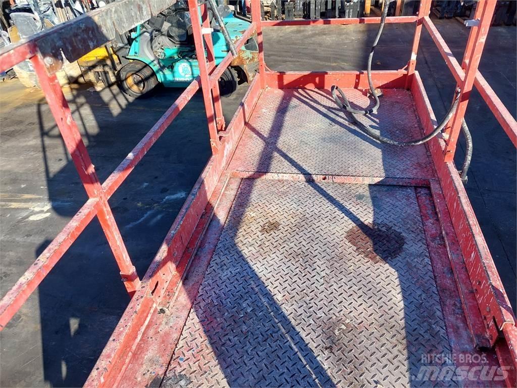 Haulotte C12DX Scissor lifts