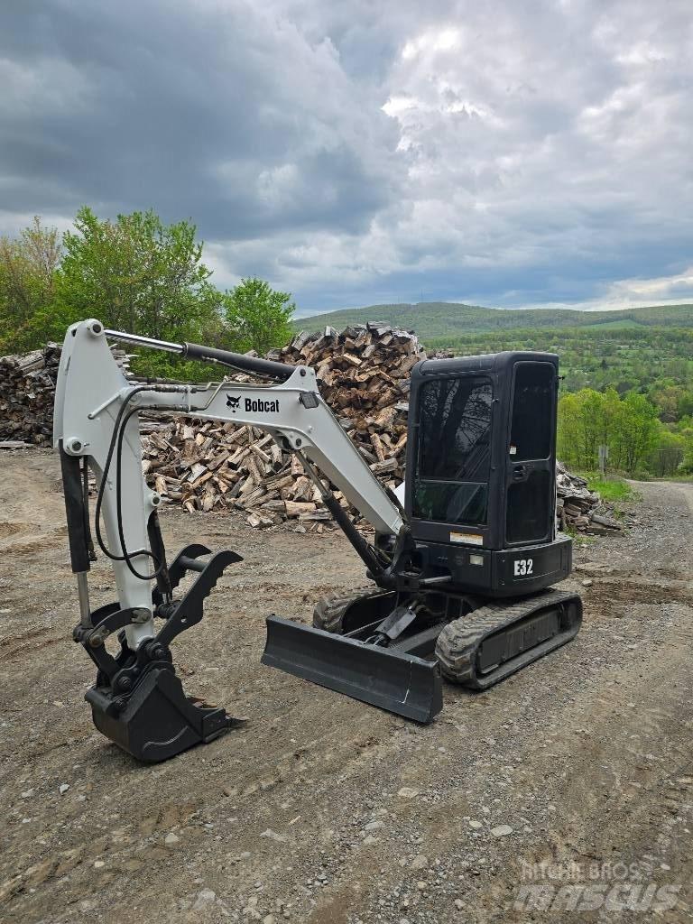 Bobcat E 32 Mini excavators < 7t (Mini diggers)
