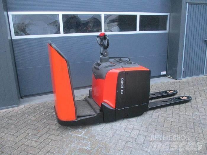 Toyota LPE 250 Low lifter with platform