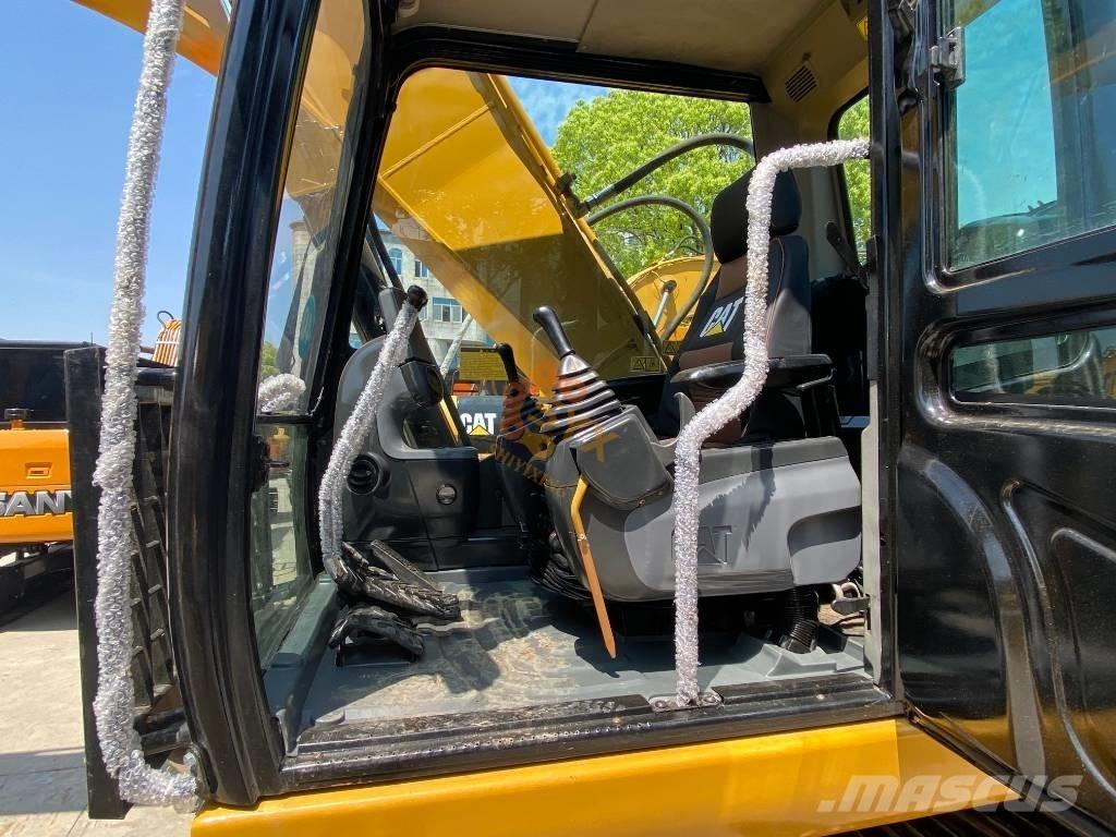 CAT CAT320 D2 Crawler excavators