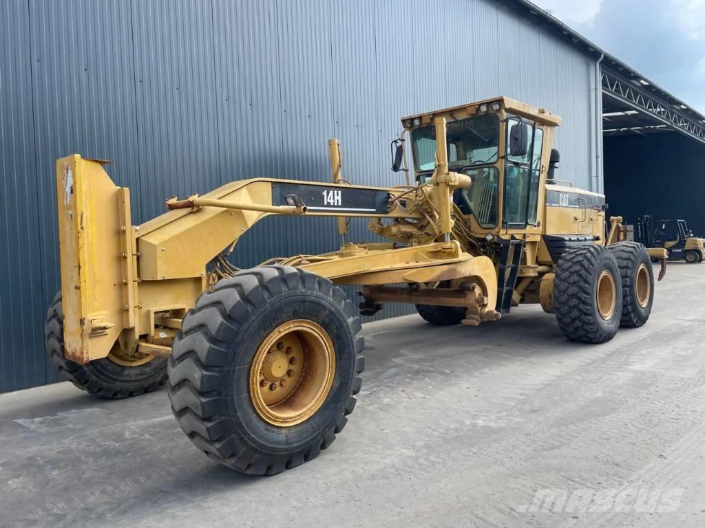 CAT 14H Graders