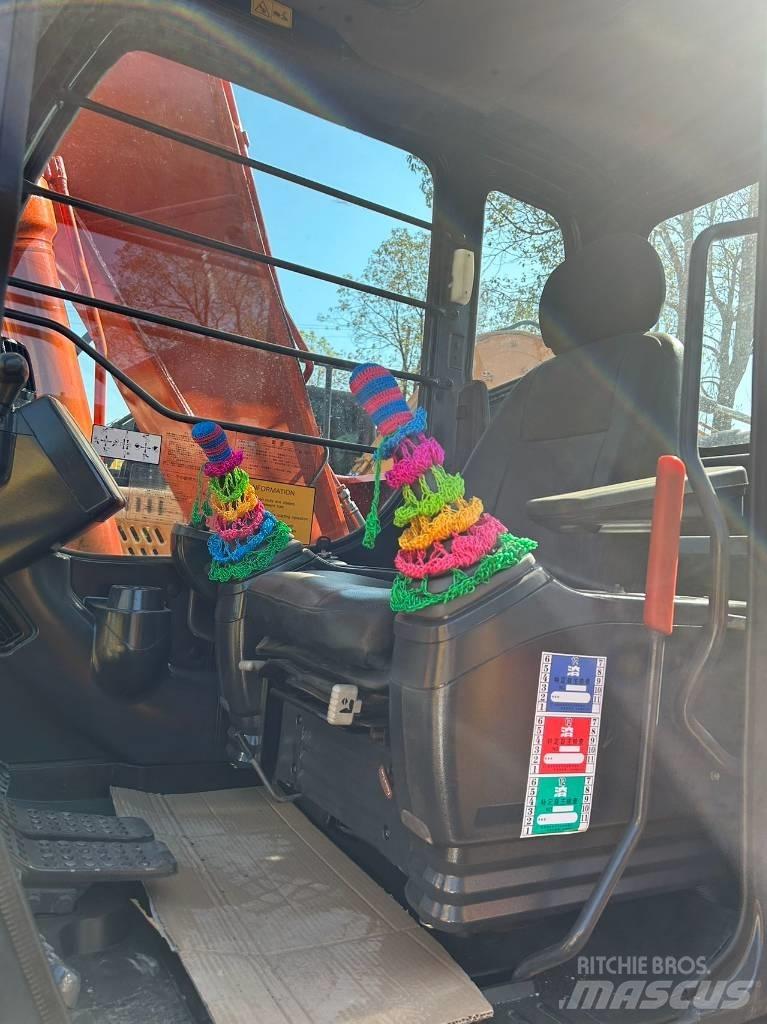 Hitachi ZX 120 Midi excavators  7t - 12t