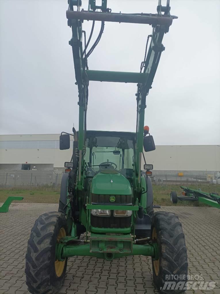 John Deere 5090 R Tractors