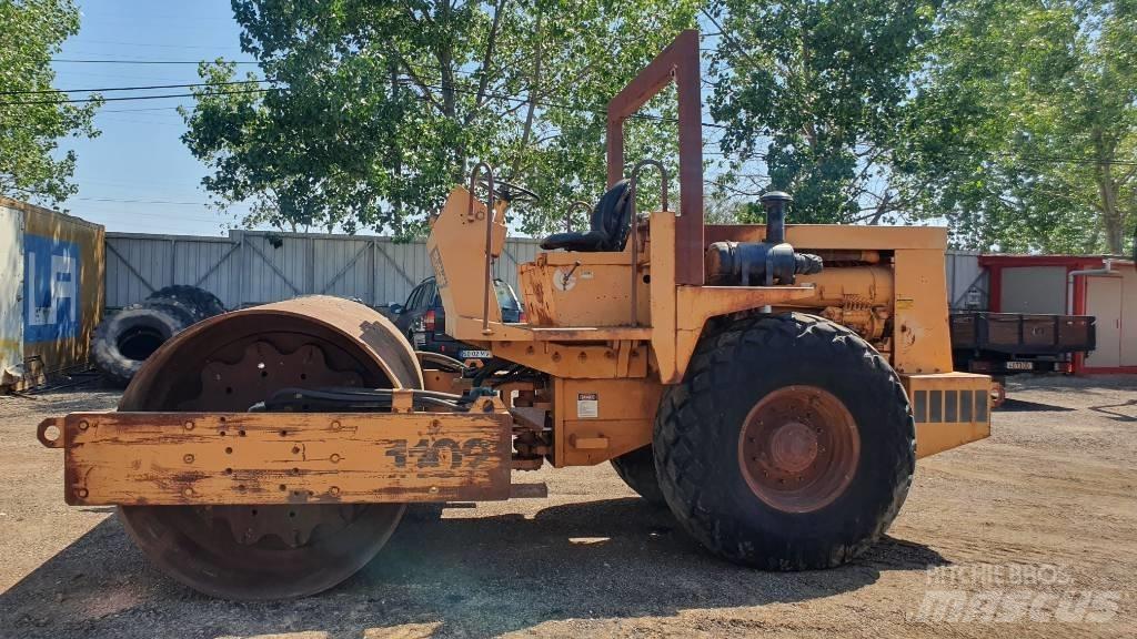 Vibromax 1102 Single drum rollers