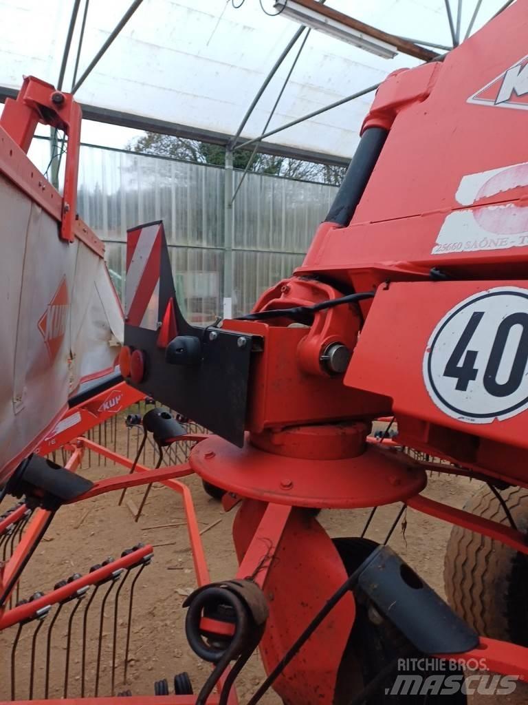 Kuhn GF 13012 Rakes and tedders
