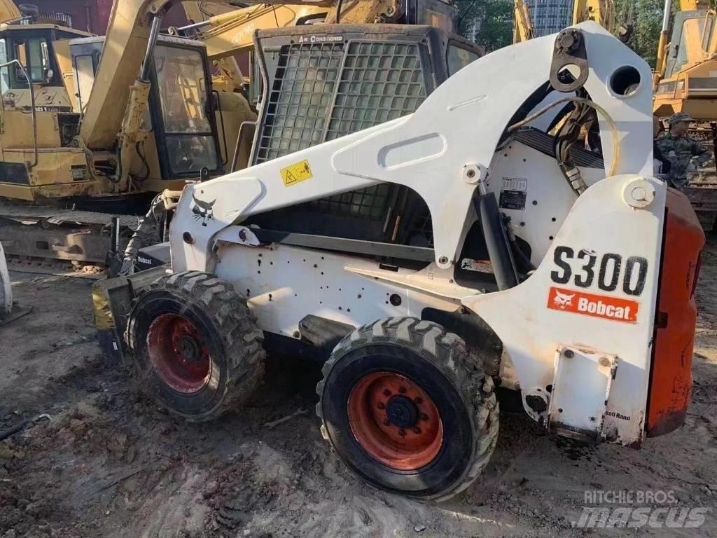 Bobcat S 300 Skid steer loaders