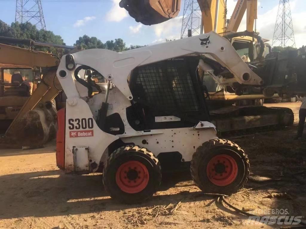 Bobcat S 300 Skid steer loaders