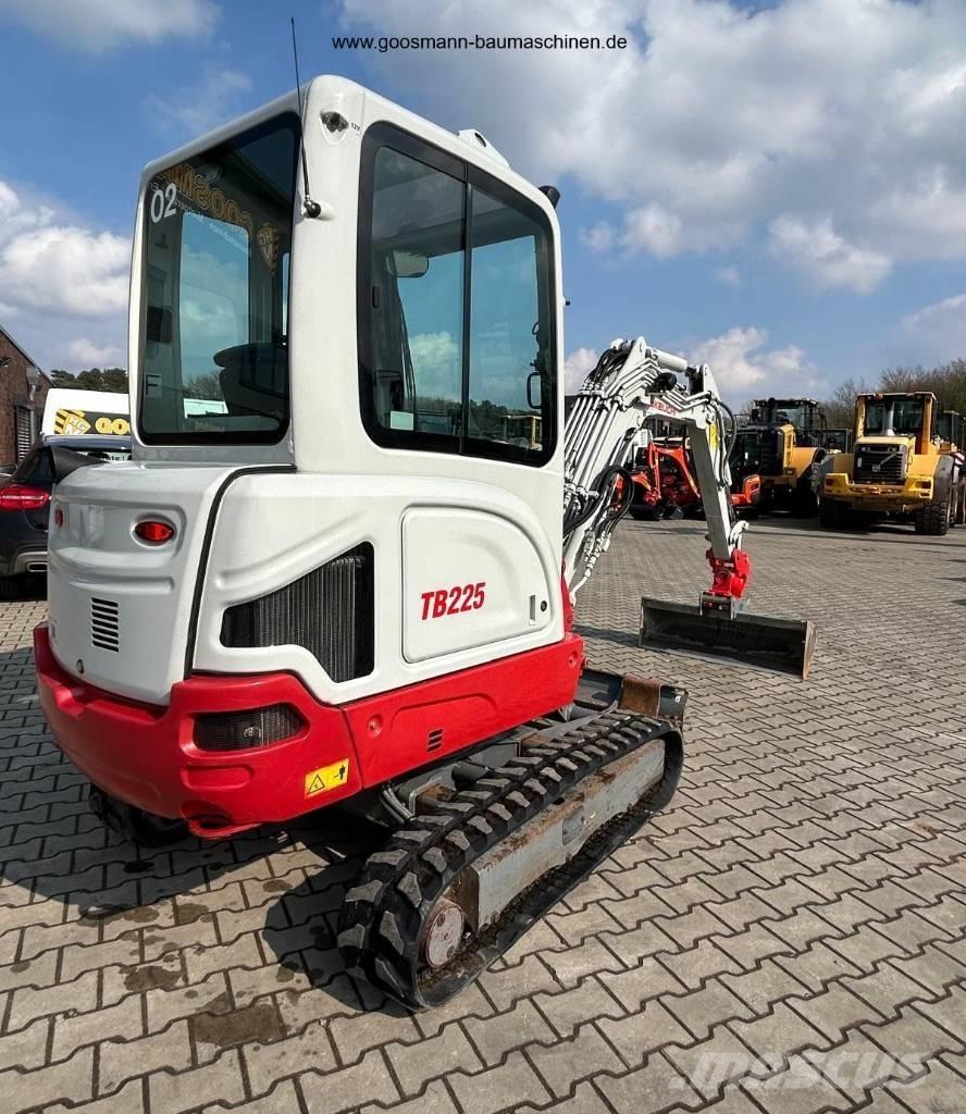 Takeuchi TB 225 Mini excavators < 7t (Mini diggers)