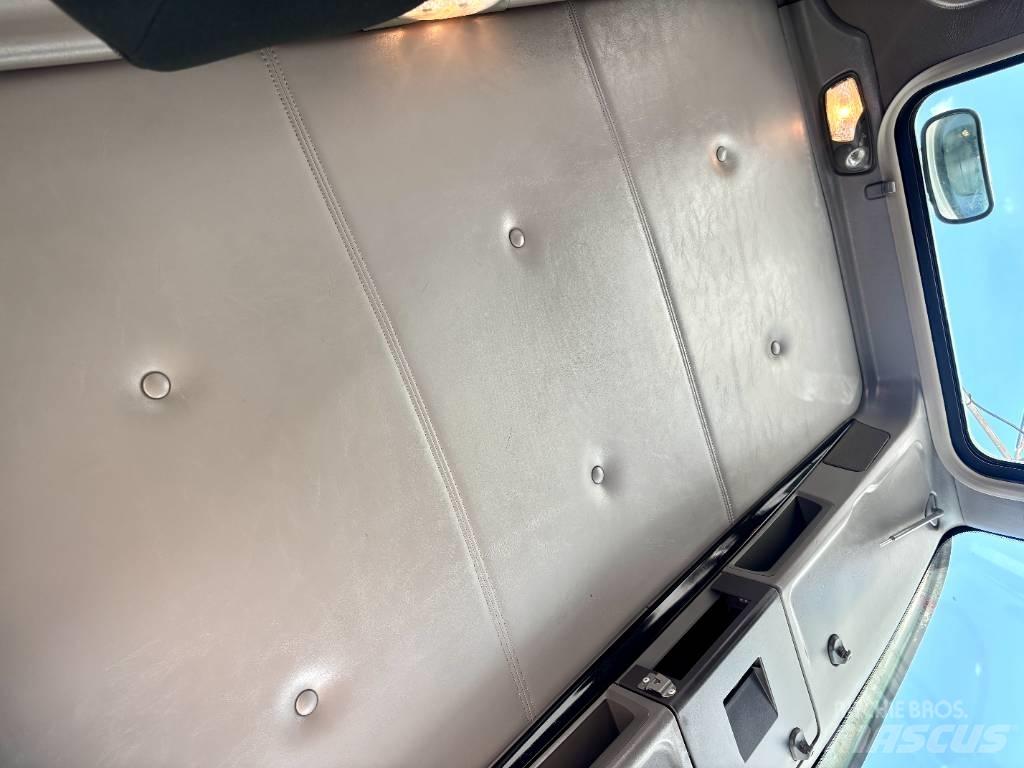 Kenworth T 800 Tractor Units