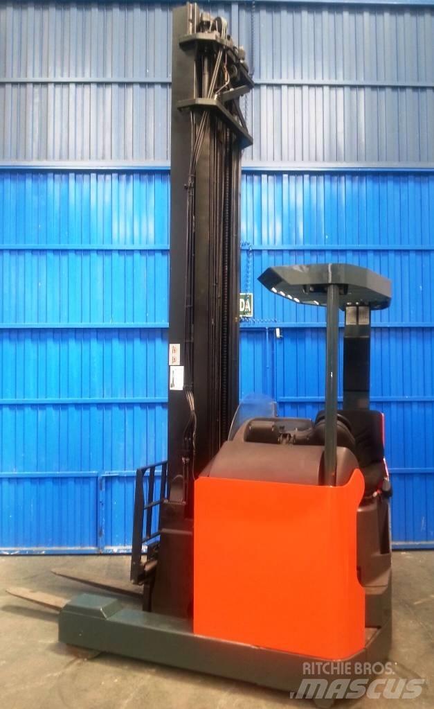 Toyota 7 FBRE 16 Reach trucks
