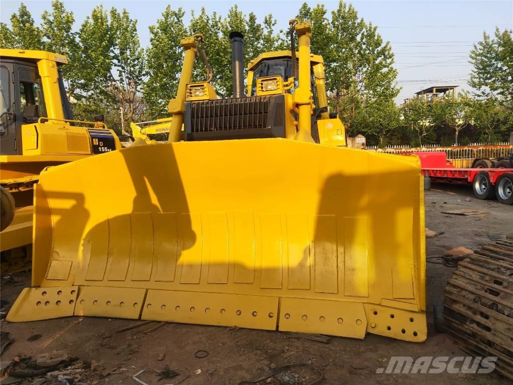 Komatsu D 155 AX-5 Crawler dozers