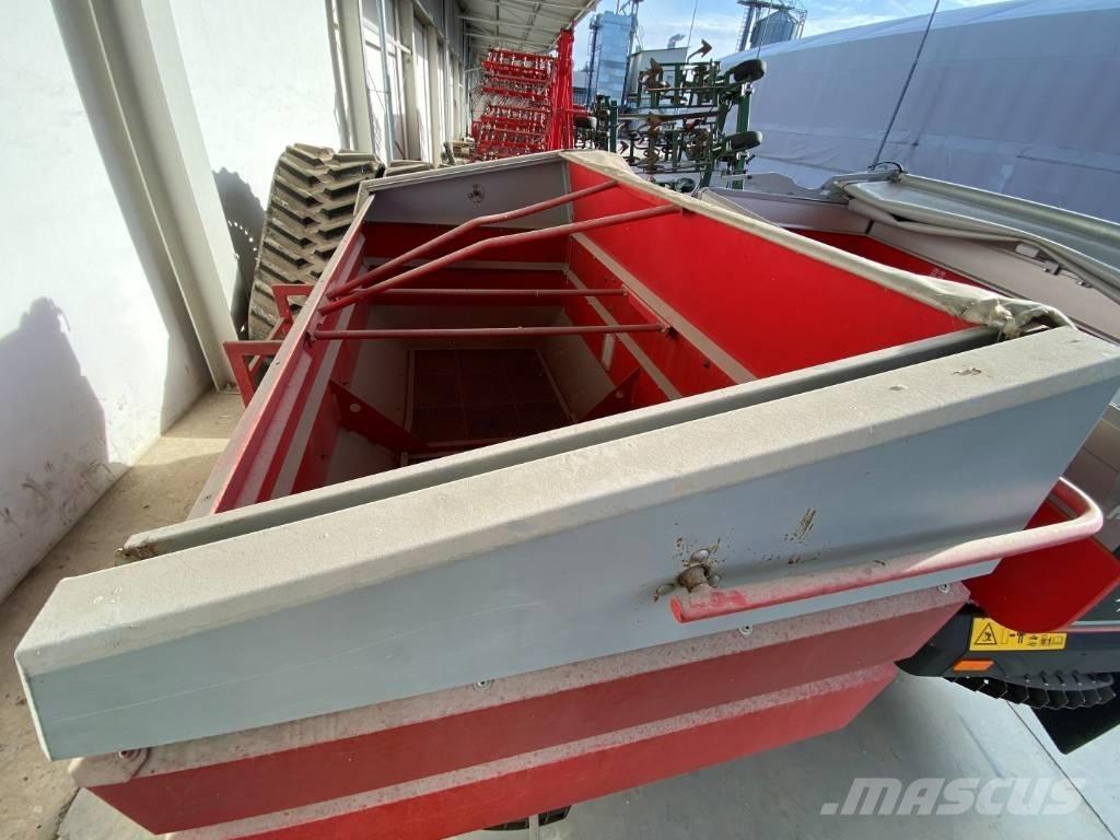 Kverneland Exacta TL Mineral spreaders