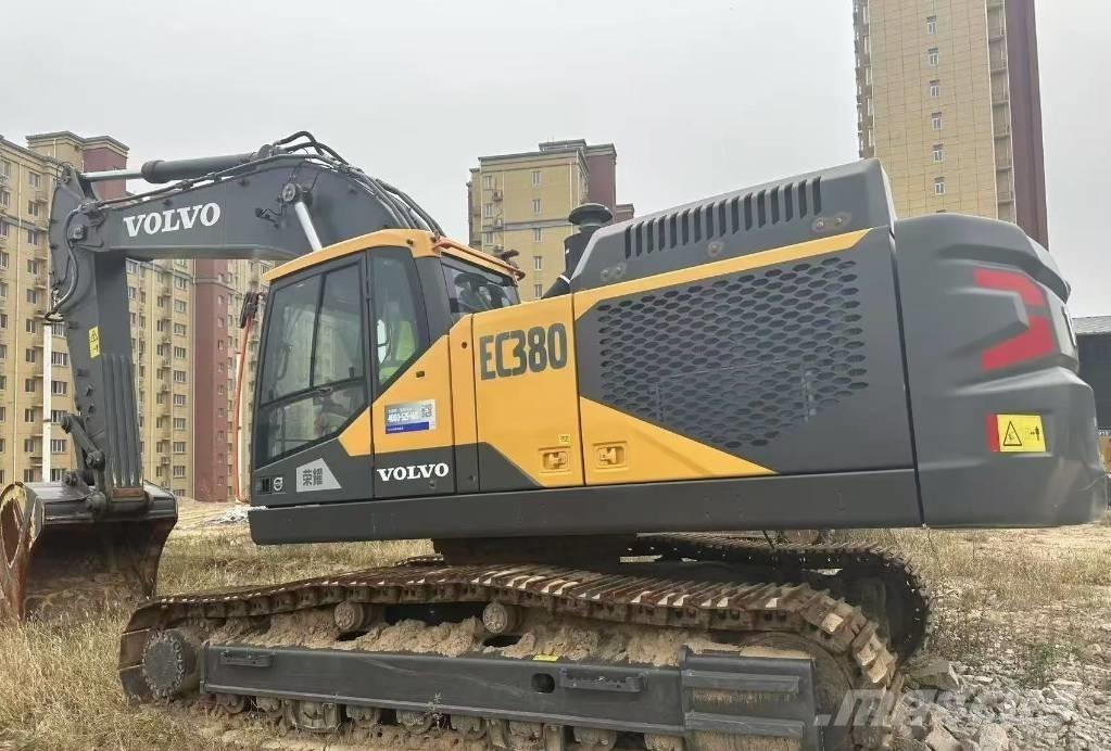 Volvo 380 Crawler excavators