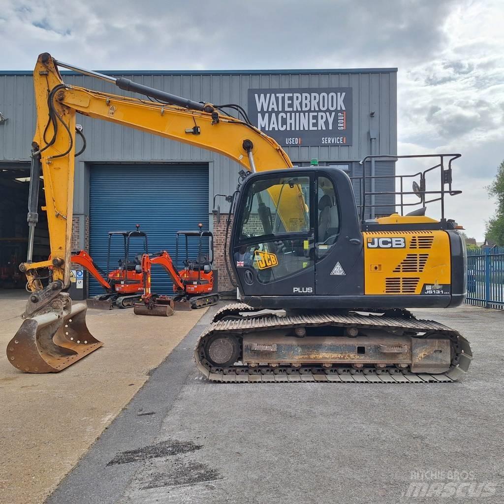 JCB JS 131 LC Crawler excavators