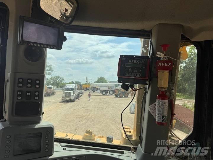 CAT D 8 T WDA Crawler dozers