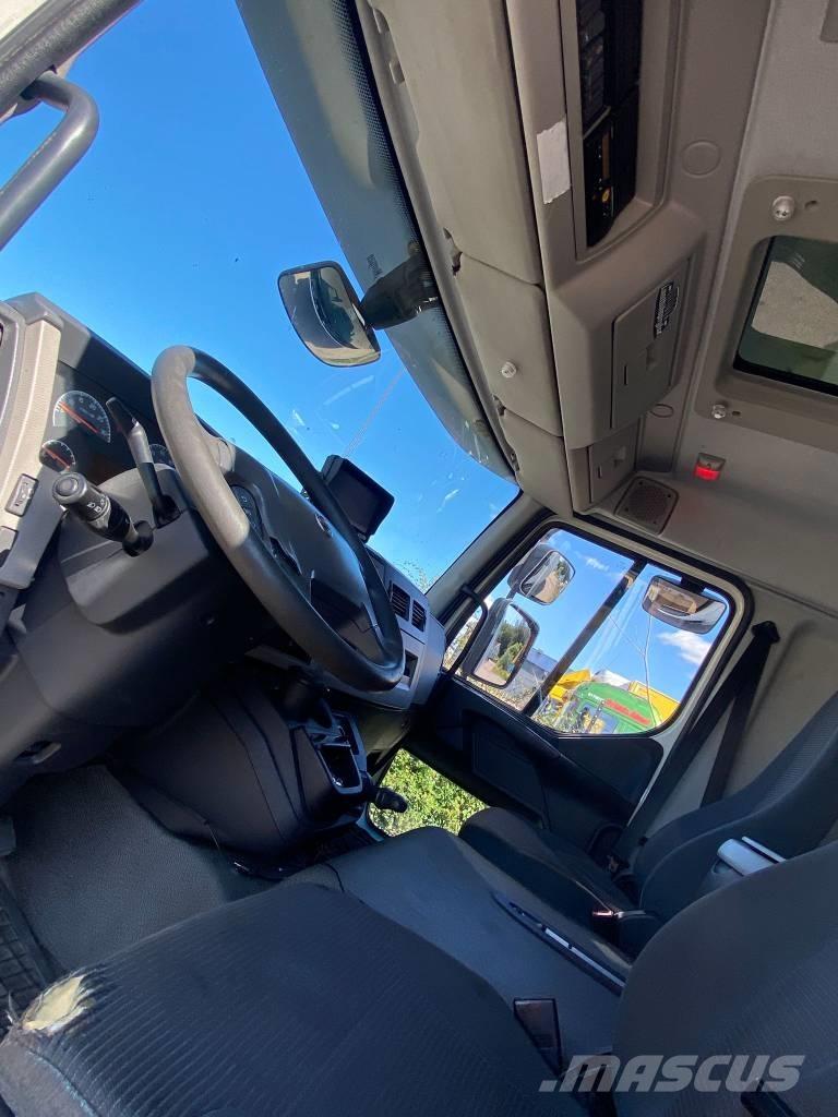 Volvo FL 6 Box body trucks