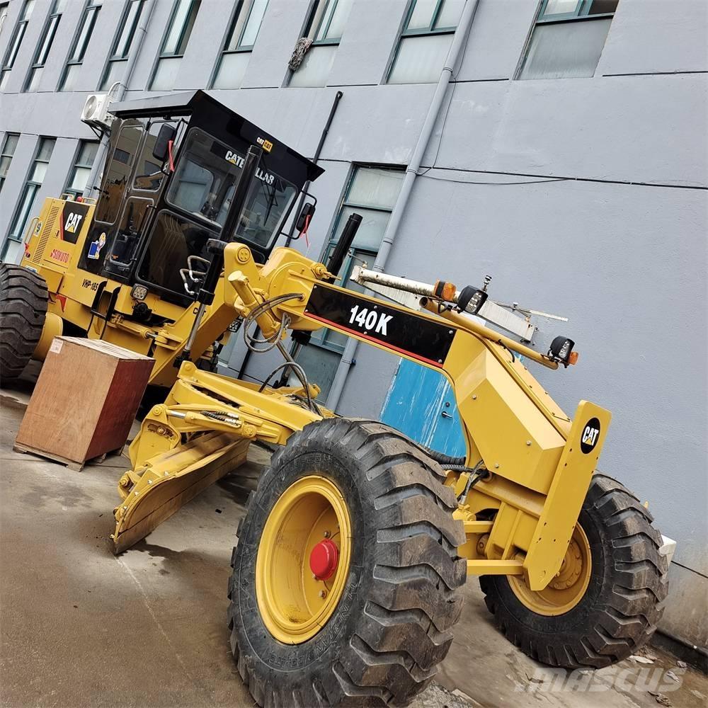 CAT 140 K Graders