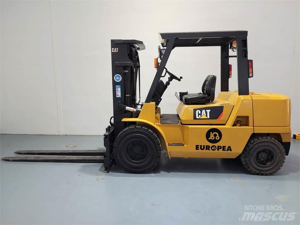 CAT DP45K Diesel trucks