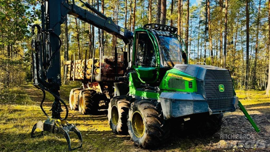 John Deere 1010G Forwarders