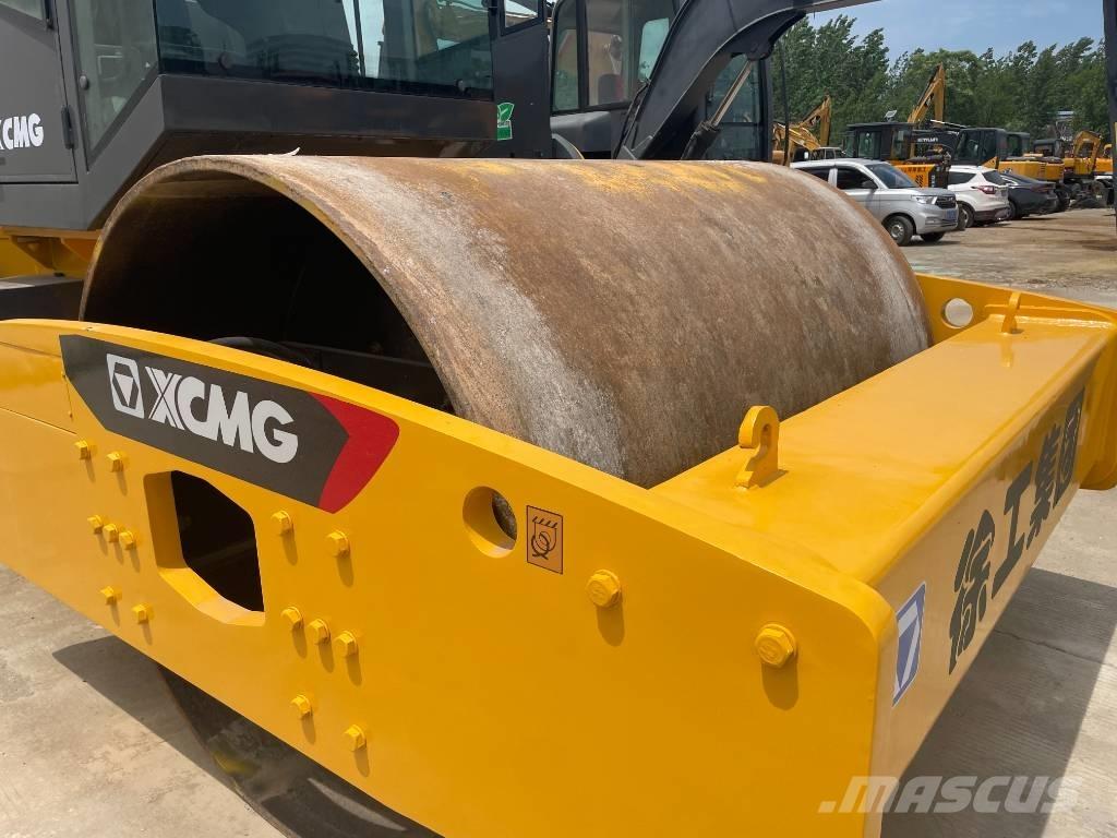 XCMG XS 223 J Single drum rollers