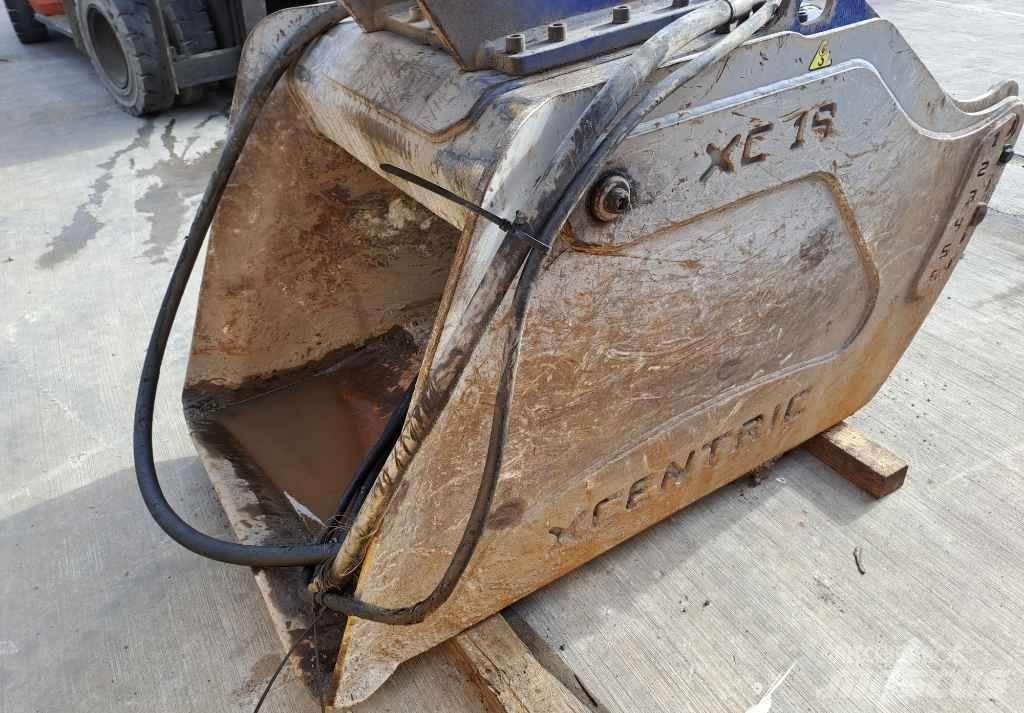 Xcentric XC19 Crushing buckets