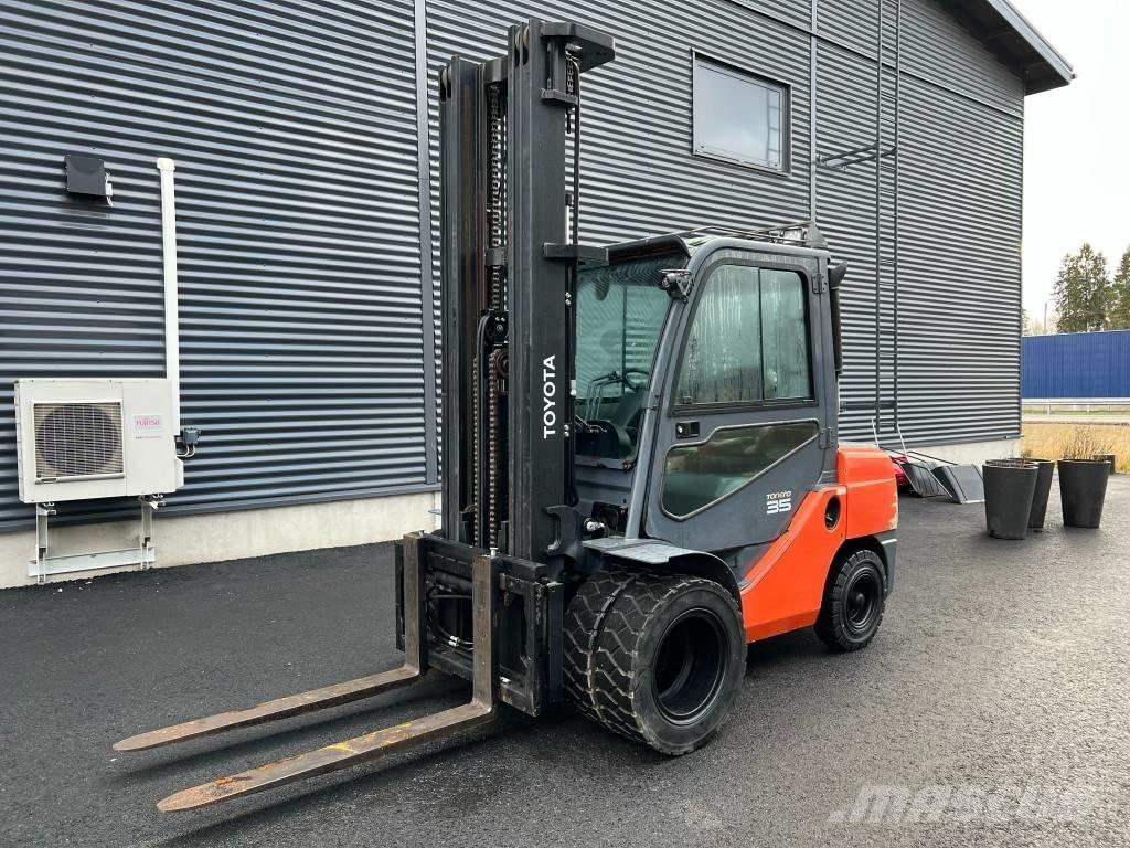 Toyota 52-8 FD JF 35 Diesel trucks