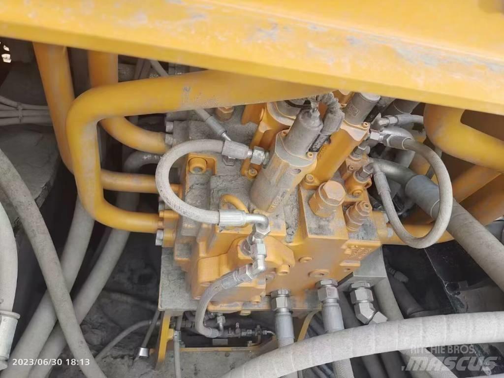 Sany SY 650 Crawler excavators