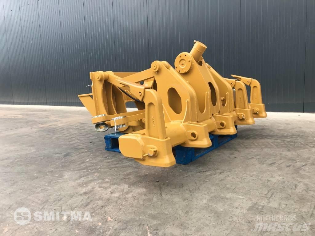 CAT 140M3 Scarifiers