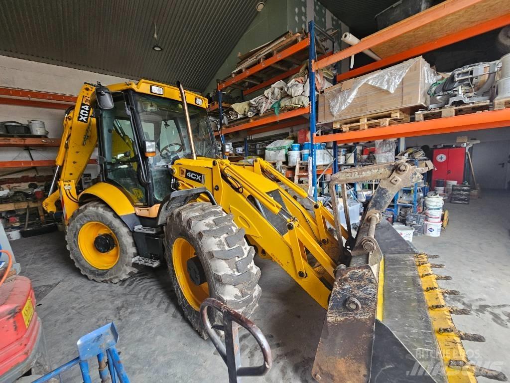 JCB 4 CX Backhoe loaders