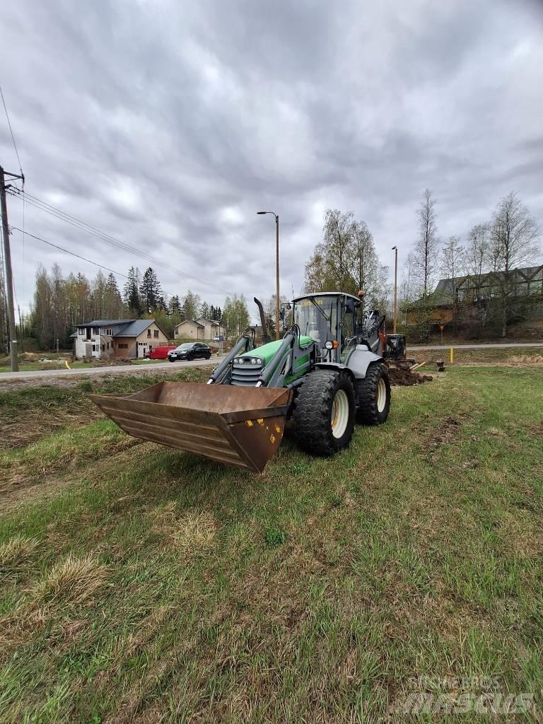 Lännen 8600 E Backhoe loaders