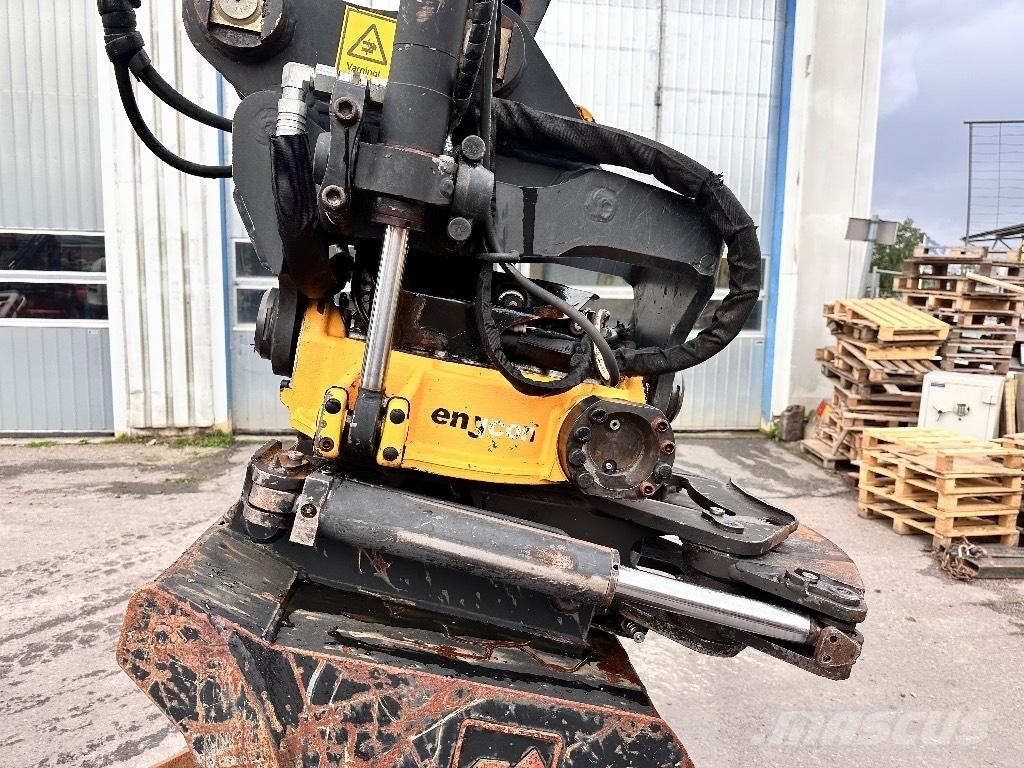 Schaeff TW 110 Wheeled excavators
