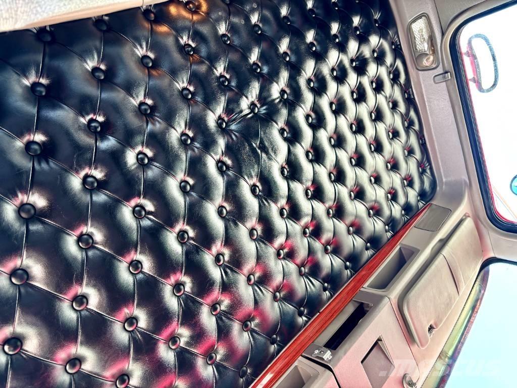 Kenworth W 900 Tractor Units