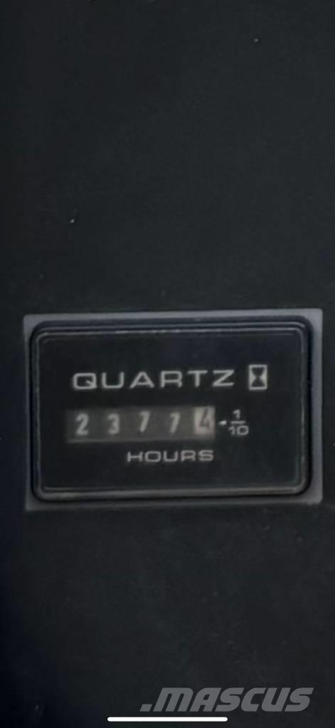 JLG 450 AJ Articulated boom lifts