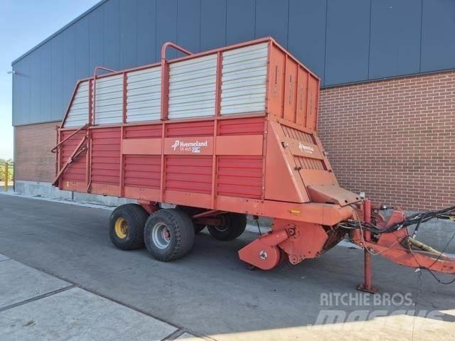 Kverneland TA 465 Self loading trailers