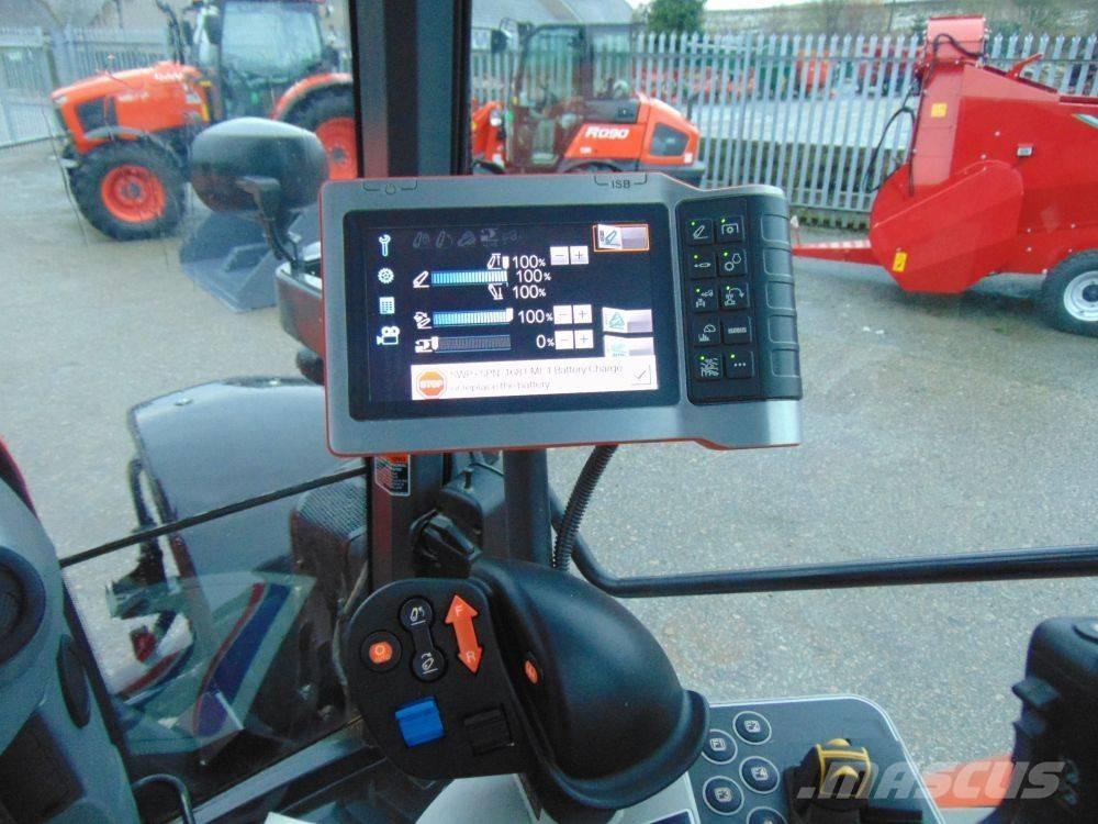Kubota M 7151 Tractors