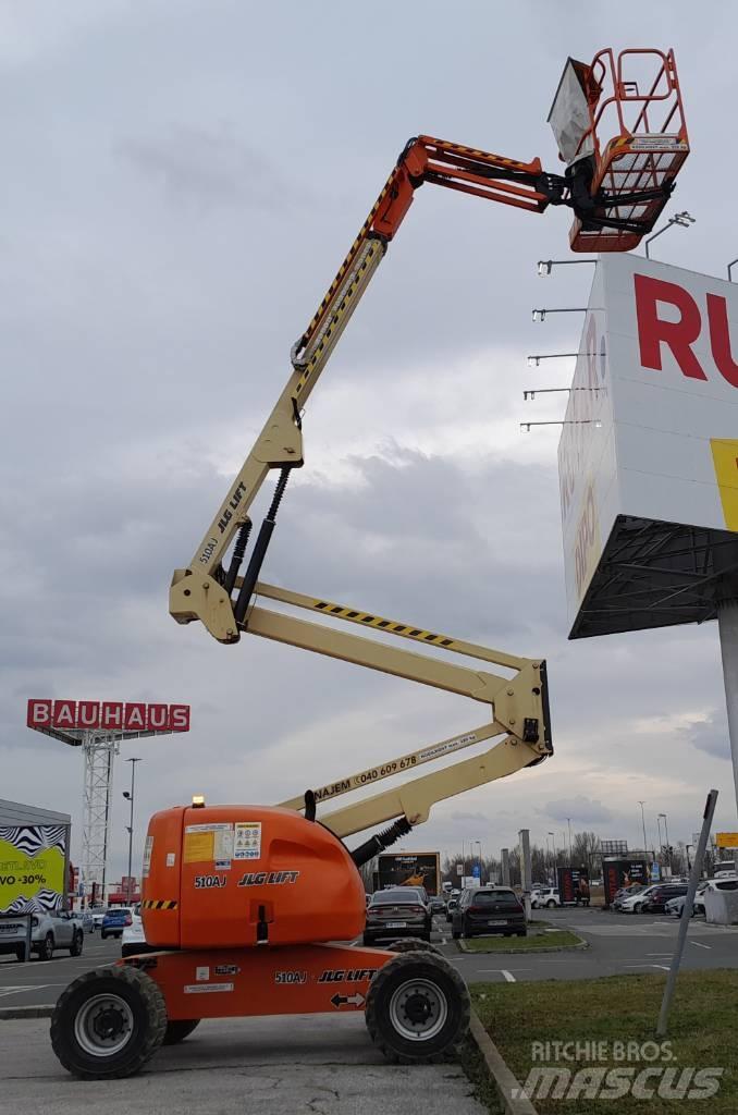JLG 510 AJ Compact self-propelled boom lifts