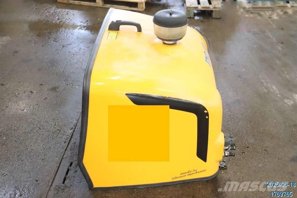 GiANT V 6004 T Cabins and interior