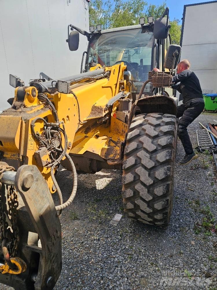 JCB TM 320 S Telehandlers for agriculture