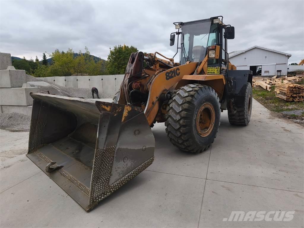 CASE 821C Construction - Others