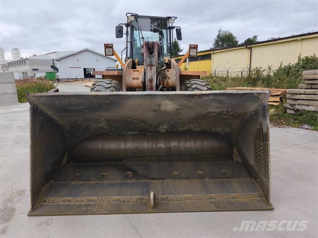 CASE 821C Construction - Others