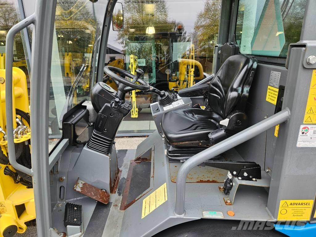 Weidemann 2070LP Mini loaders