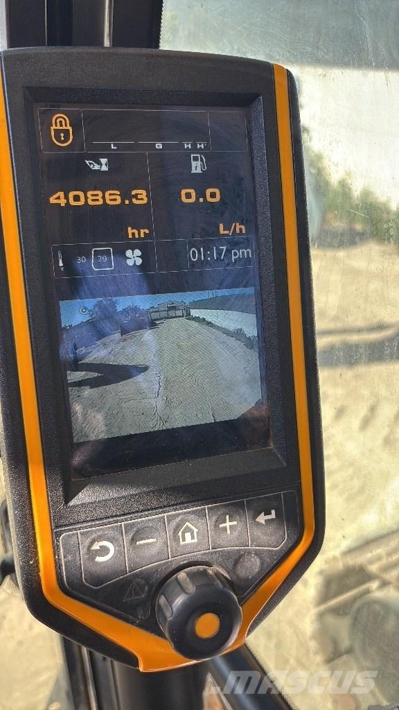 JCB JS 131 LC Crawler excavators