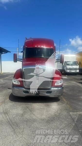 Kenworth T680 Tractor Units