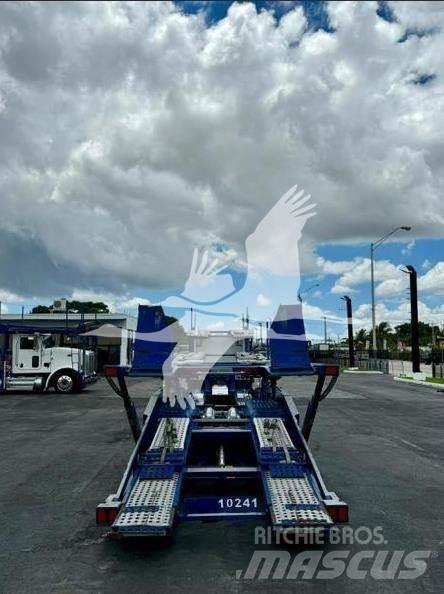 Peterbilt 388 Construction - Others