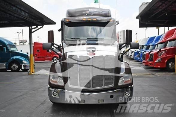 Peterbilt 579 Tractor Units