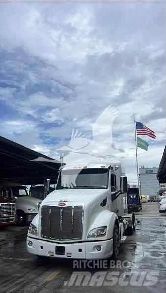 Peterbilt 579 Tractor Units