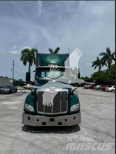 Peterbilt 579 Tractor Units