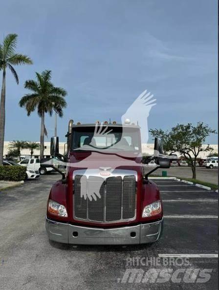 Peterbilt 579 Tractor Units
