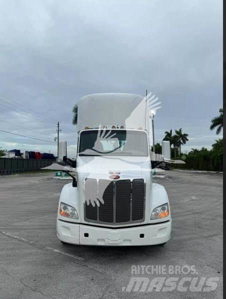 Peterbilt 579 Tractor Units