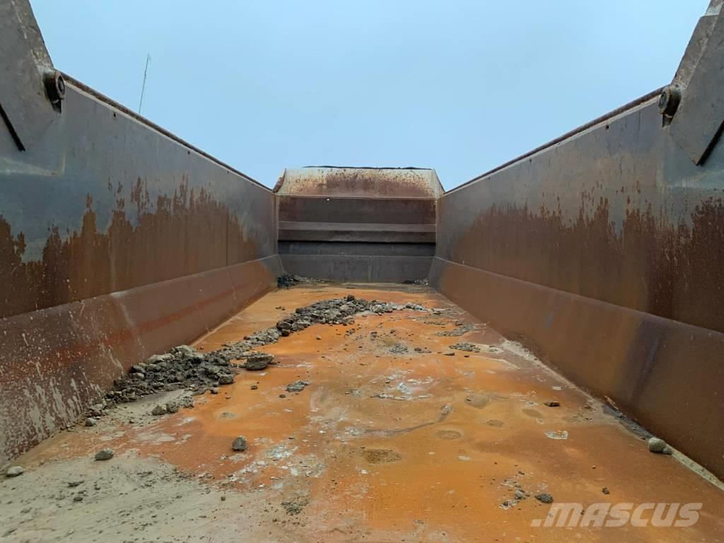 Volvo FMX 540 10x6 Tipper trucks